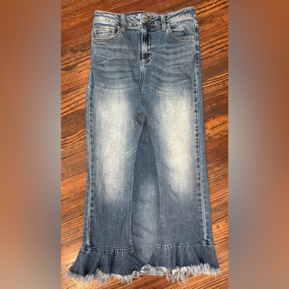 Cello Ruffled  Distressed Boho southwestern cowgirl Long Denim Skirt Sz 7